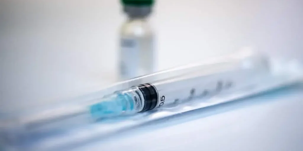 50782882936_924e5a7235_b RSV vaccine for seniors